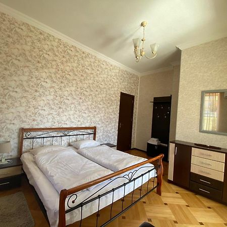 Neli & Zaal Guest House Tel Avi Exterior foto